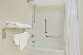 Wyndham Garden Charlotte Executive Park