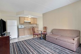 Wyndham Garden Charlotte Executive Park