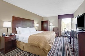 Wyndham Garden Charlotte Executive Park