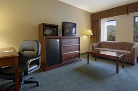 Bay Mountain Inn