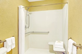 Days Inn by Wyndham Cherokee Near Casino