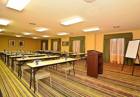 Fairfield Inn & Suites Cherokee