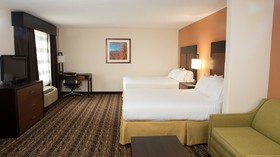 Holiday Inn Express & Suites Cherokee / Casino