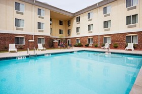 Holiday Inn Express & Suites Cherokee / Casino