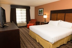 Holiday Inn Express & Suites Cherokee / Casino