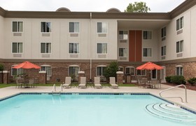 Holiday Inn Express & Suites Cherokee / Casino