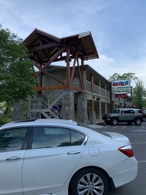 River's Edge Motel