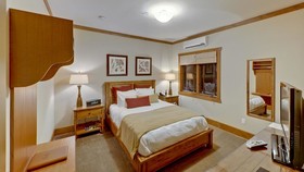 The Esmeralda Inn & Restaurant