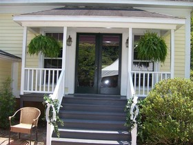 The Ashford Inn