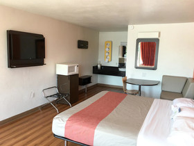 Motel 6 Connelly Springs