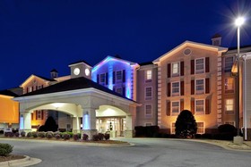 Holiday Inn Express Hotel & Suites Conover (Hickory Area)