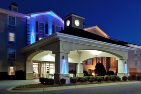 Holiday Inn Express Hotel & Suites Conover (Hickory Area)