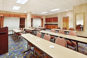 Holiday Inn Express & Suites Dillsboro - Western Carolina