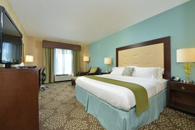 Holiday Inn Express & Suites Dillsboro - Western Carolina