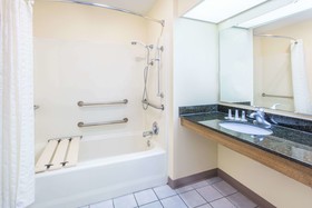 Baymont by Wyndham Dunn