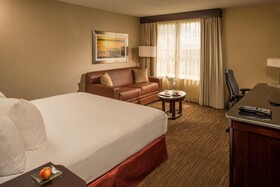 DoubleTree by Hilton Hotel Raleigh-Durham Airport at Research Triangle Park