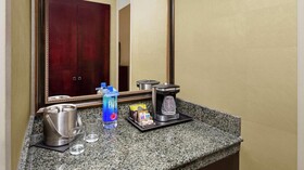 DoubleTree by Hilton Hotel Raleigh-Durham Airport at Research Triangle Park
