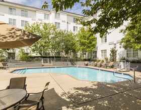DoubleTree by Hilton Hotel Raleigh-Durham Airport at Research Triangle Park