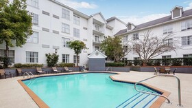 DoubleTree by Hilton Hotel Raleigh-Durham Airport at Research Triangle Park