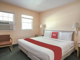 Hotel Durham West Hills by OYO Rooms