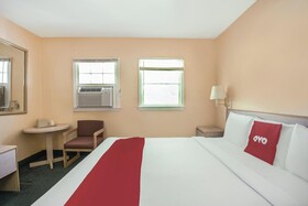 Hotel Durham West Hills by OYO Rooms