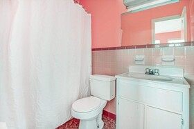 Hotel Durham West Hills by OYO Rooms