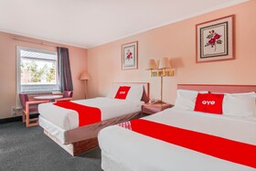 Hotel Durham West Hills by OYO Rooms