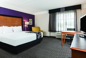 La Quinta Inn & Suites by Wyndham Univ Area Chapel Hill