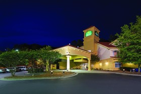 La Quinta Inn & Suites by Wyndham Univ Area Chapel Hill