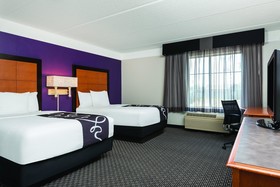 La Quinta Inn & Suites by Wyndham Univ Area Chapel Hill