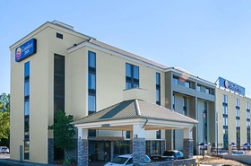 Comfort Inn & Suites Durham near Duke University