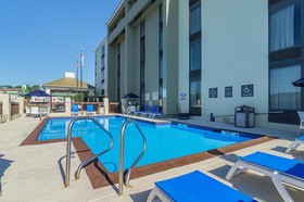 Comfort Inn & Suites Durham near Duke University