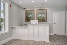 Lighthouse Inn & Suites