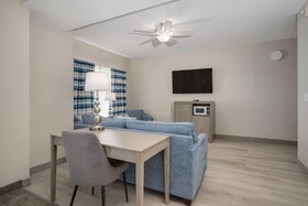 Lighthouse Inn & Suites