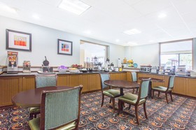 Baymont by Wyndham Fayetteville Fort Bragg Area