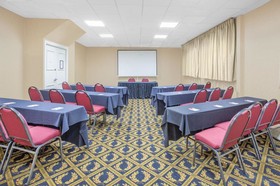 Baymont by Wyndham Fayetteville Fort Bragg Area