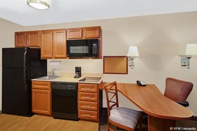 Candlewood Suites Fayetteville / Fort Bragg