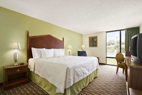 Days Inn by Wyndham Fayetteville-South/I-95 Exit 49