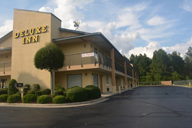 Deluxe Inn Fayetteville