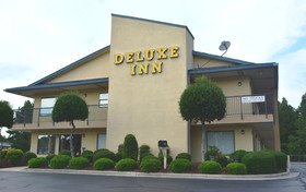 Deluxe Inn Fayetteville