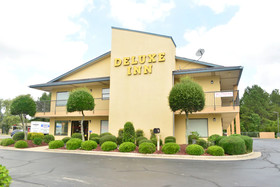 Deluxe Inn Fayetteville
