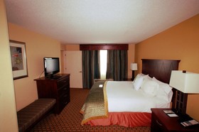 DoubleTree by Hilton Hotel Fayetteville