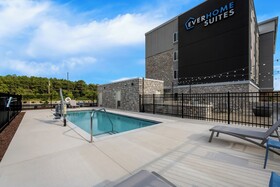 Everhome Suites Fayetteville