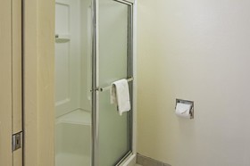 Red Roof Inn & Suites Fayetteville-Fort Bragg