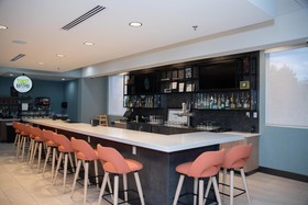 Holiday Inn & Suites Fayetteville W-Fort Bragg Area