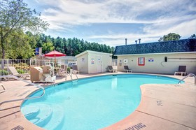 Travelodge by Wyndham Fayetteville