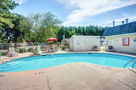 Travelodge by Wyndham Fayetteville