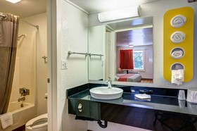 Travelodge by Wyndham Fayetteville