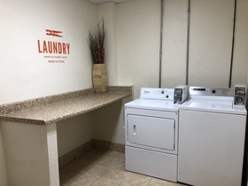 La Quinta Inn & Suites by Wyndham Fayetteville I-95