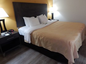 La Quinta Inn & Suites by Wyndham Fayetteville I-95